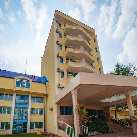 Perla Club Hotel