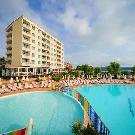 Hotel Perla Club 4*