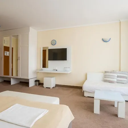 Perla Club Hotel 4*