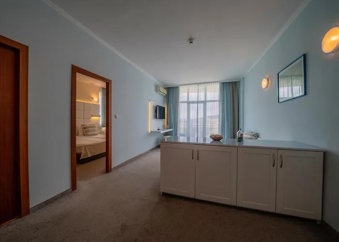 Perla Club 4* פרימורסקו