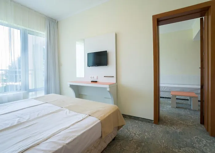 Perla Club מלון פרימורסקו