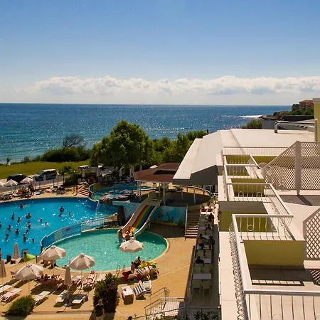 Perla Club מלון 4*