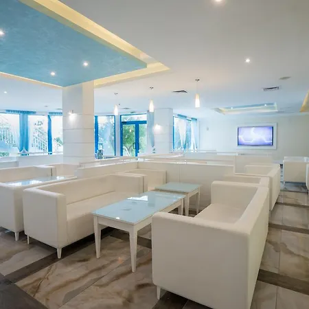 Perla Club מלון פרימורסקו
