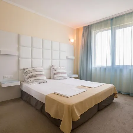 Perla Club מלון 4*